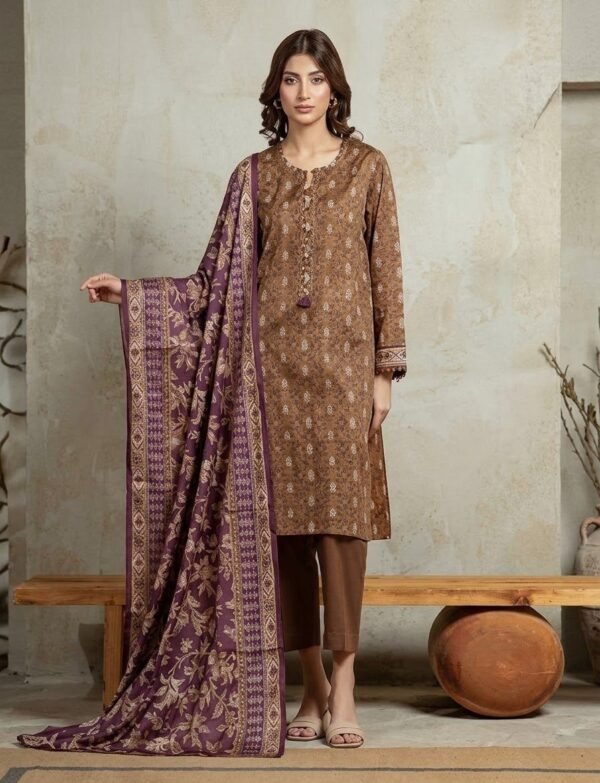 Edenrobe 3pc khaddar.Printed khaddar shirt: 3M.Printed khaddar dupatta  : 2.5m.Dyed khaddar trouser.
